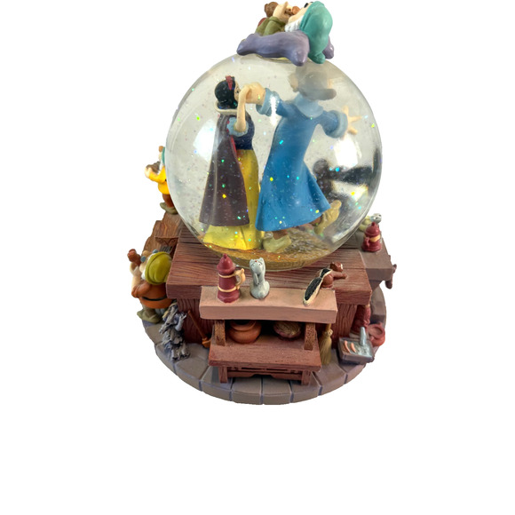 Disney Snow White Seven Dwarfs Music Snow Globe "I Whistle A Happy Tune" Song - Picture 4 of 5